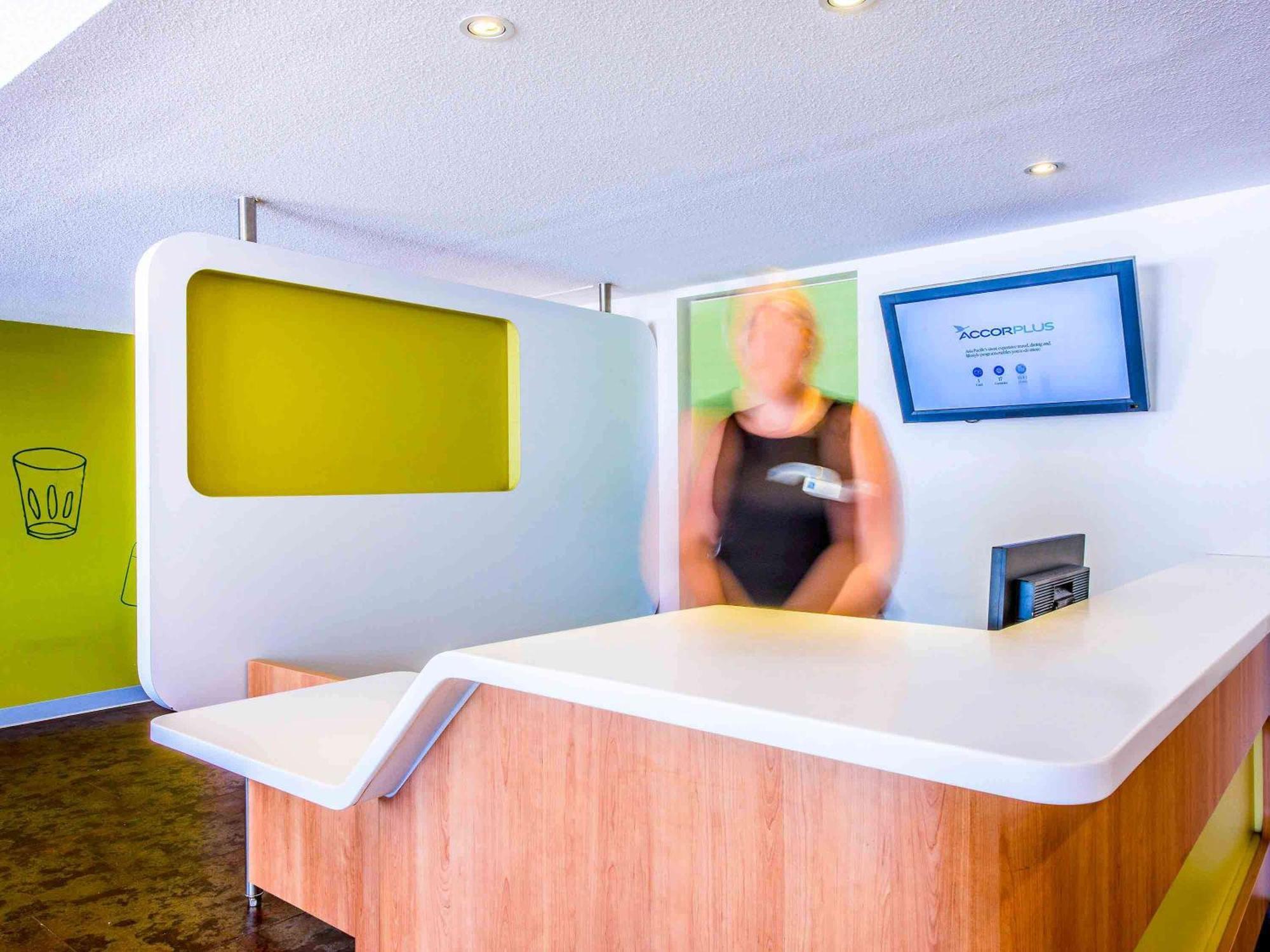 Ibis Budget Canberra Exteriör bild