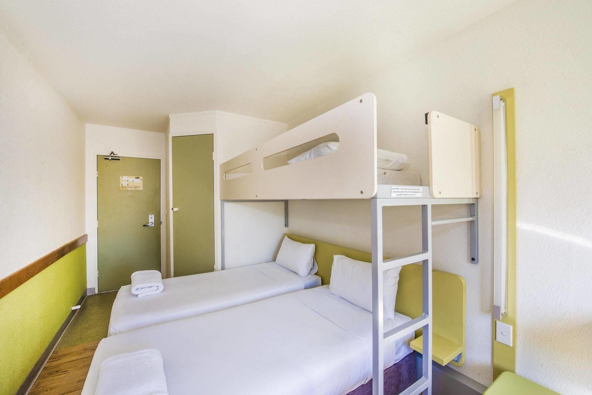 Ibis Budget Canberra Exteriör bild