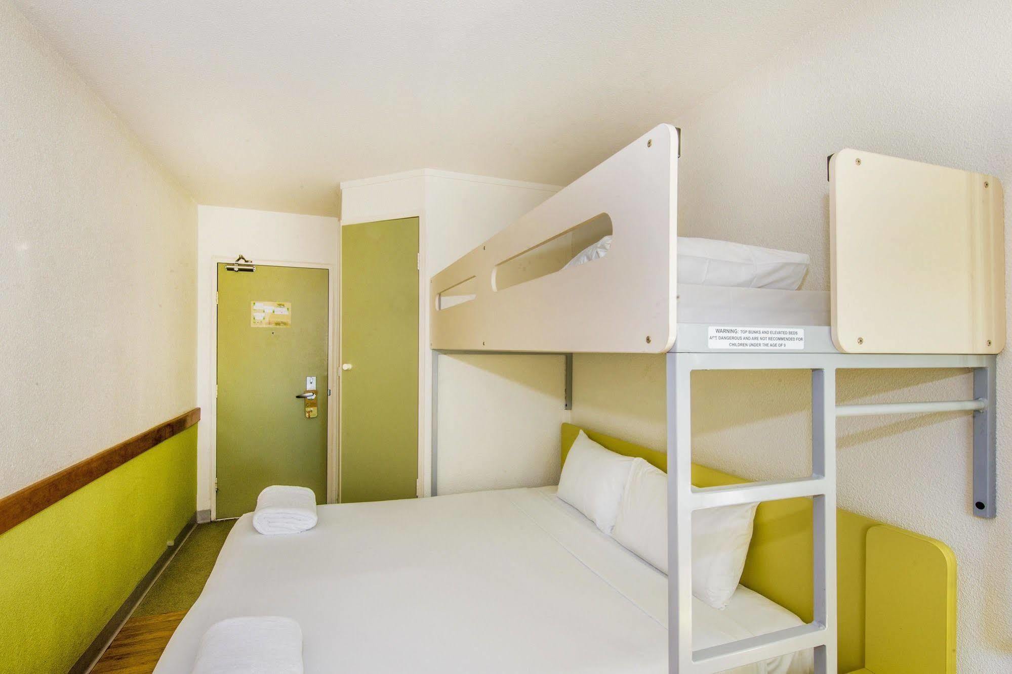 Ibis Budget Canberra Exteriör bild